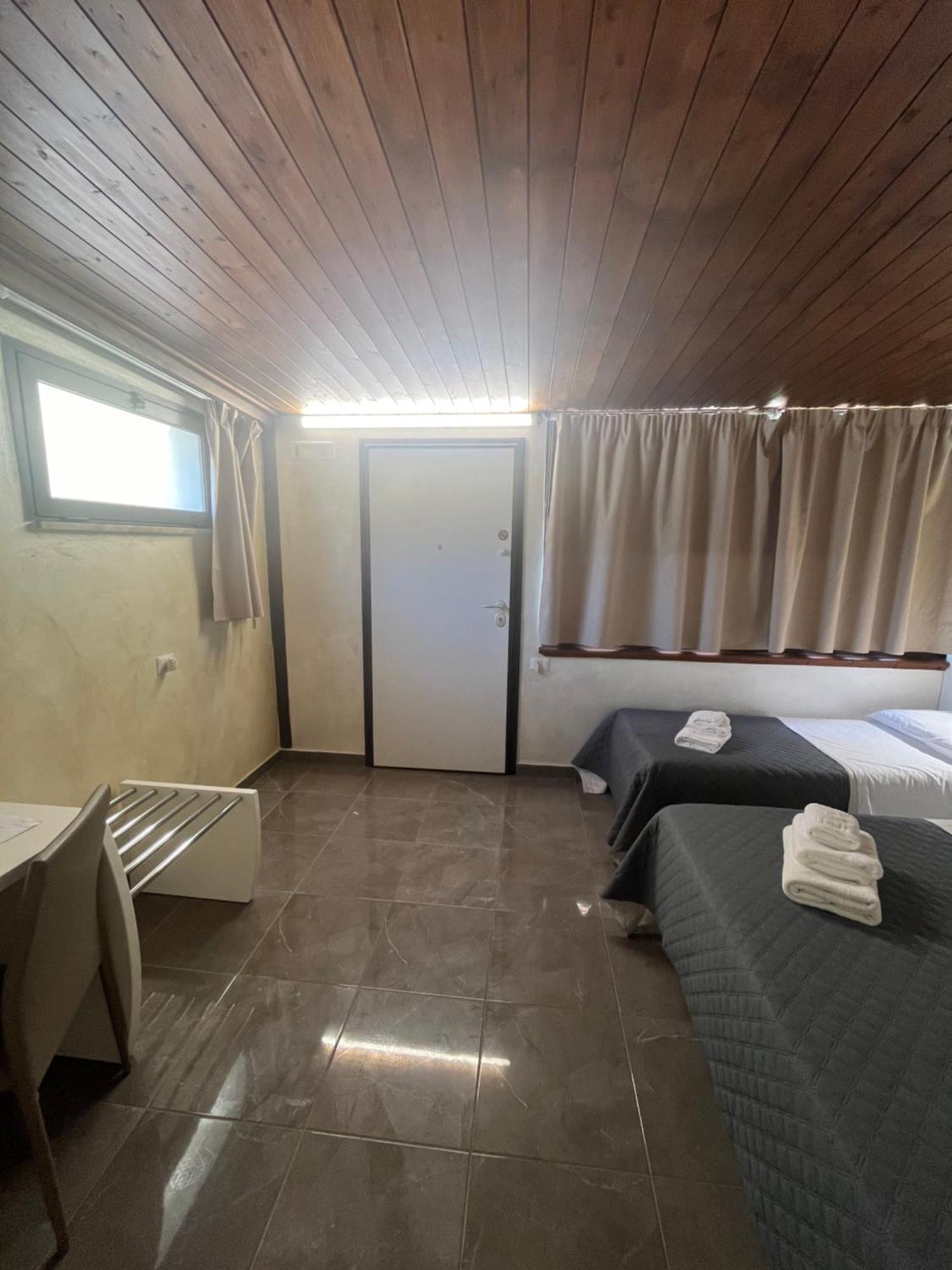 Afrodite Accomodation Tropea Exteriör bild
